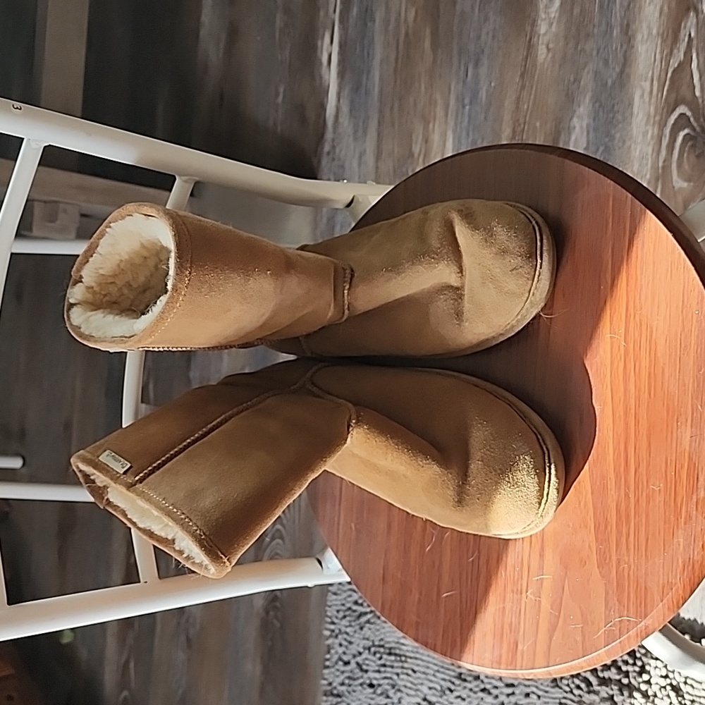 Bearpaw Boots